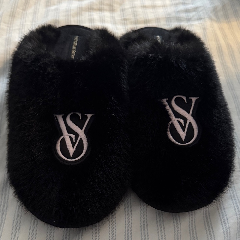 Victoria's Secret Black Faux Fur Slip-On Slippers with Embroidered Logo